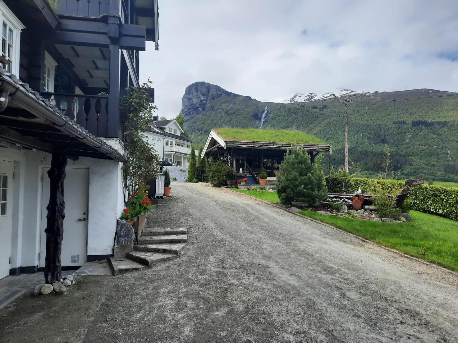 Fjordgaestehaus Innfjorden 外观 照片